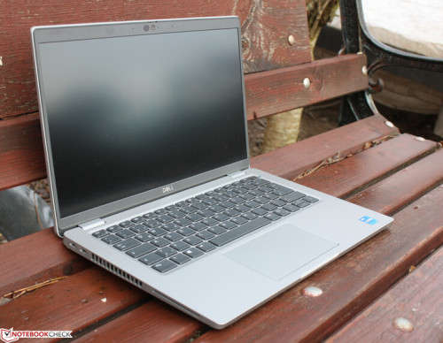 Dell Latitude 5420- (14`) i5- 11th gen, 16gb ddr4 ram, 256gb NVMe SSD!! Free bag