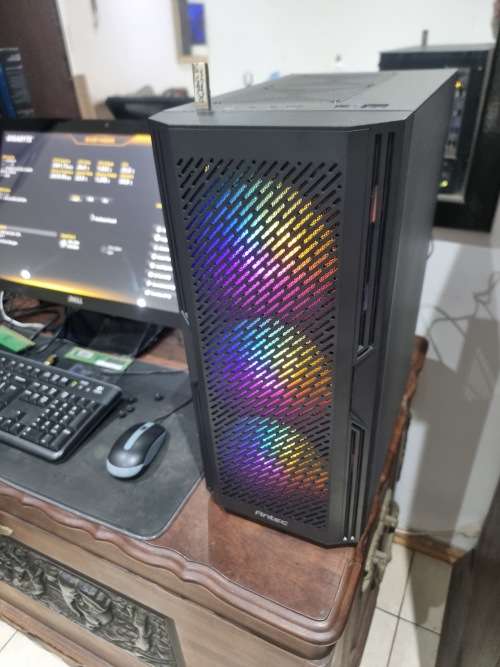 ANTEC AX20 RGB GAMING PC- i7 4790k, 32GB RAM, 256GB M.2 SSD, GTX 1060 6GB DDR5 - WINDOWS 10 !!