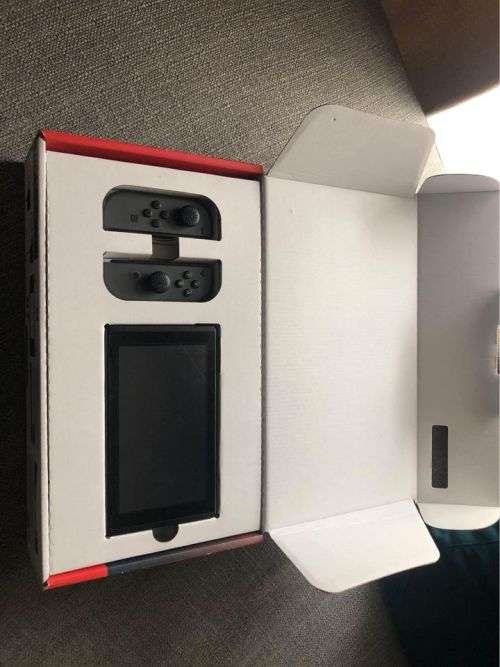 Nintendo Switch Console - (GREY), great condition, IN THE BOX!!!