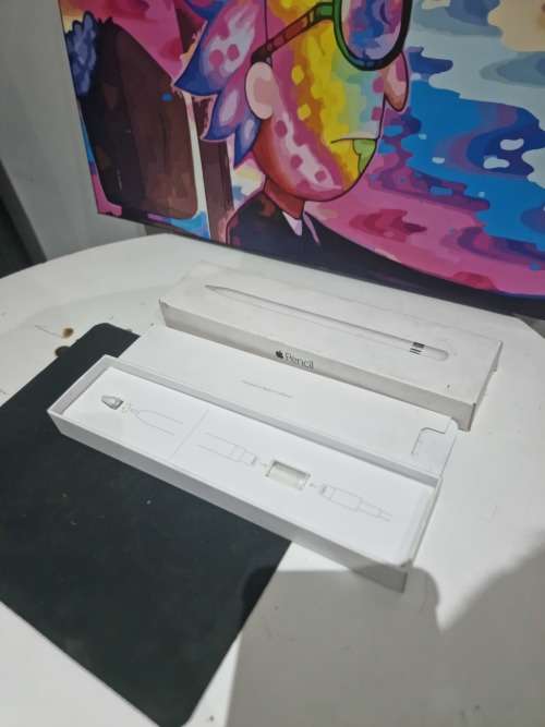APPLE PENCIL 1ST GEN  IN THE BOX (JOB LOT) - SOLD AS IS!!