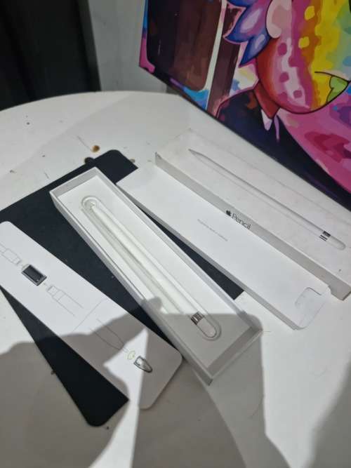APPLE PENCIL 1ST GEN  IN THE BOX (JOB LOT) - SOLD AS IS!!