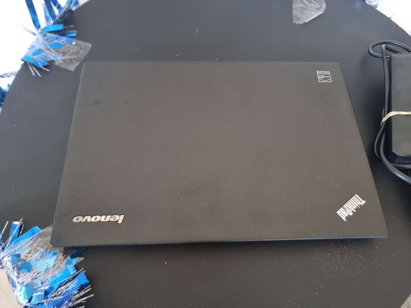 LENOVO THINKPAD t520- (15.6`) CORE i7-2640M, 8GB DDR3 RAM, 500GB HDD !!!