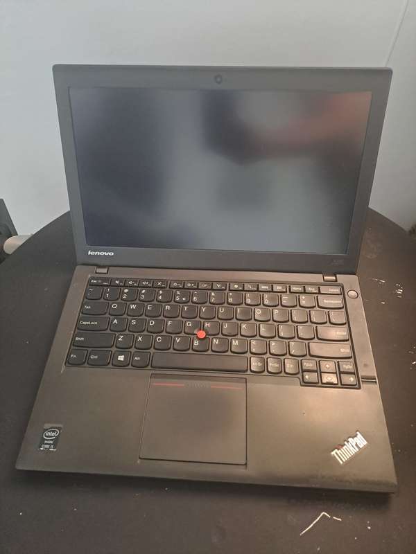 LENOVO THINKPAD X240- (12.5`) CORE i5-4300U, 8GB DDR3 RAM, 500GB HDD!!! GREAT DEAL!!!