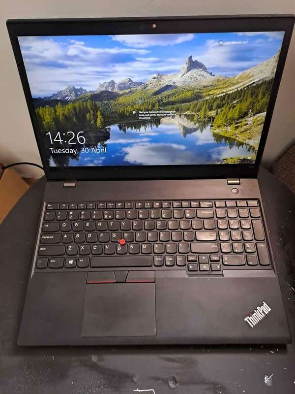 Lenovo thinkpad T580- (15.6") - quad core i7-8550U, 16gb ddr4 ram, 256gb m.2 ssd- laptop