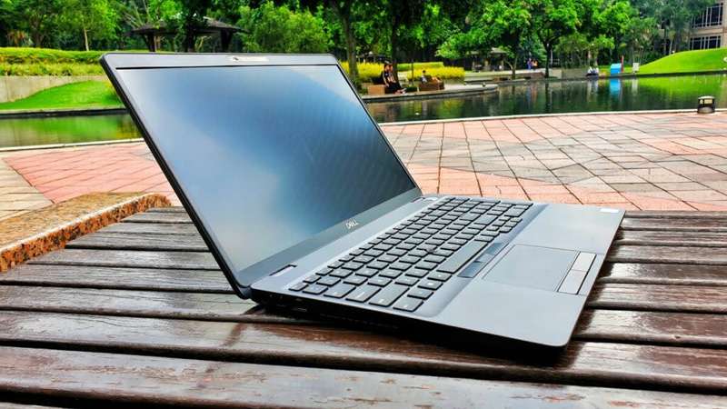 Dell Precision 3540 (15.6`) QUAD CORE i7-8665U, 16GB RAM, 512GB Nvme SSD+ AMD Radeon Pro WX 2100