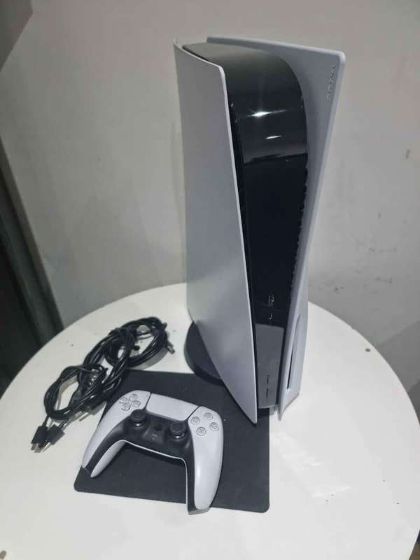 PlayStation 5 Console (1TB) with 1 Controller and Cables