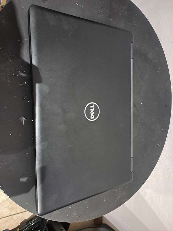 Dell Latitude 5580 -(15.6`) Touch Screen- QUAD CORE i5-7440HQ, 8GB DDR4 RAM, 256gb m.2 SSD