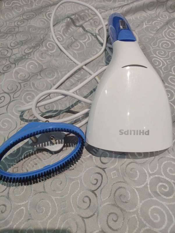 Phillips Handheld Steamer
