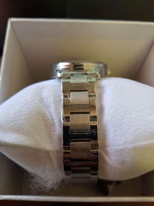 Sinobi Ladies Watch... Brand New...