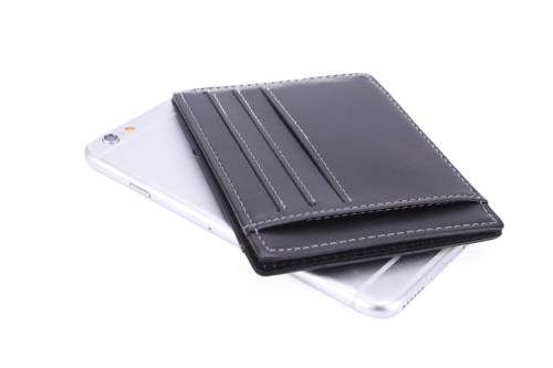 Slim Wallet... Brand New... ***R1... NO RESERVE***