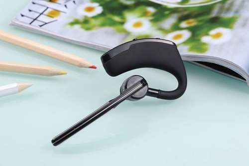 Bluetooth Earset. Brand New. ***R15 Bid Increments ... NO RESERVE***