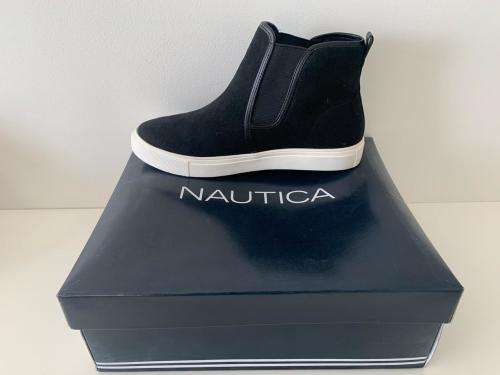 NAUTICA UNISEX Boots ***Size 8 - Black***