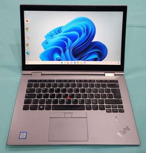 Lenovo Thinkpad X1 Yoga Silver/Titanium ***See pics & Description***