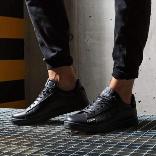 Sergio Tacchini Sneakers ***UK9 - Display Stock***