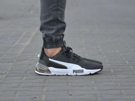 PUMA CellPhase Sneakers ***Size 9*** Display Stock