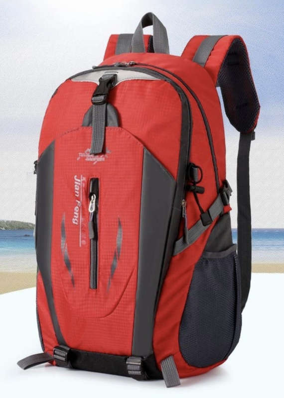 40L Unisex Water Resistant Travel / Hiking Backpack (Red)