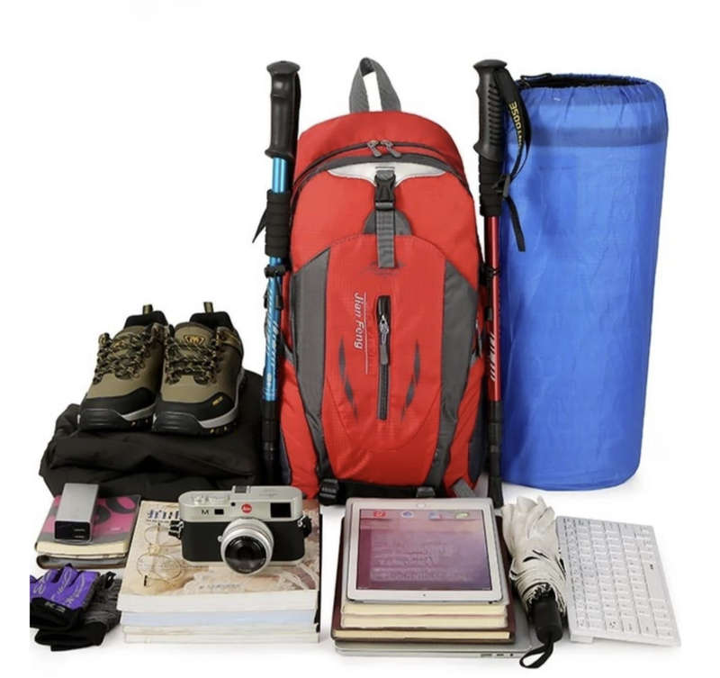 40L Unisex Water Resistant Travel / Hiking Backpack (Red)