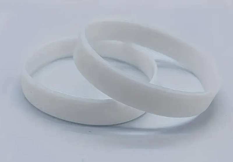 Glow-in-the-Dark Rubber Wristbands (Yellow)