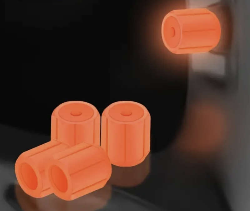 Star Orange Glow-in-the-Dark Tyre Valve Cap
