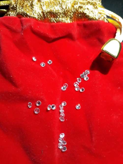 Stunning 3mm 0.9 ct hydrid diamonds