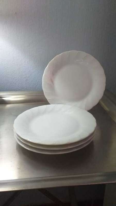 Yorkshire Japan Fine Porcelain China with Scalloped Design