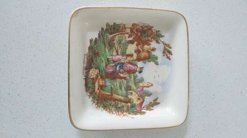 LANCASTER and SANDLAND LTD STAFFORDSHIRE ENGLAND `SANDLAND WARE` BUTTER DISH