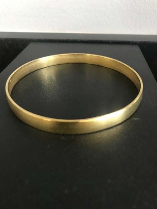 BEAUTIFUL VINTAGE 1960`s BRANGLE ALTHOUGH STAMPED 9CT AND THE BRITISH 375 `DOES NOT TEST AS GOLD`