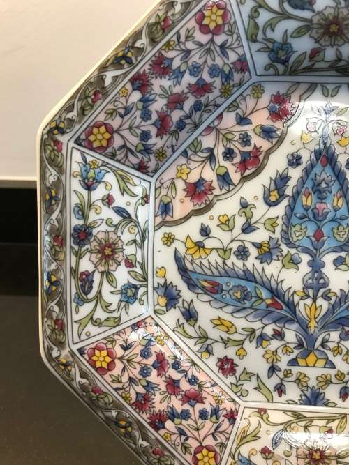 `VINTAGE` BWA (MADE IN JAPAN) OCTAGONAL IMARI PORCELAIN COLLECTORS PLATE!!! STUNNING!!