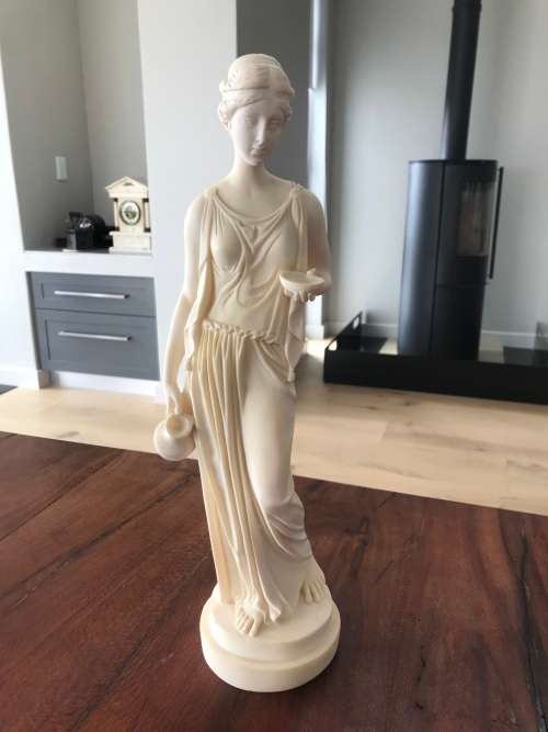 GREEK GODDESS OF YOUTH HEBE /WIFE OF HERACLES! CUPBEARER TO THE GODS LARGE RESIN FIGURINE!!