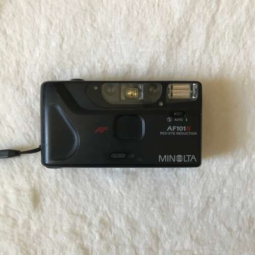 BUNDLE OF FILM CAMERAS