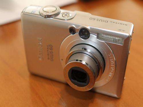Canon Ixus 60 with Charger and battery!