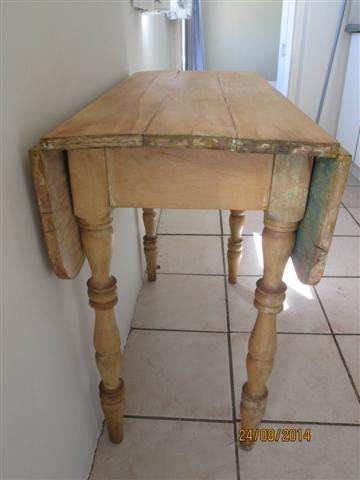 Dropside Yellow wood Table