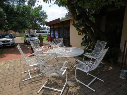 Vintage 7 Piece   Garden/Patio Suite