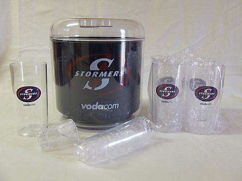 STORMERS *** ICE BUCKET SET *** 18 PIECE *** Made of Endurable Plastic