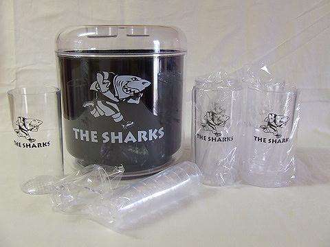 THE SHARKS *** ICE BUCKET SET *** 18 PIECE *** Made of Endurable Plastic