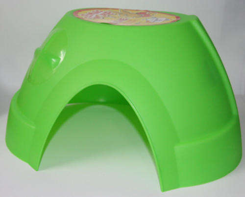 Guinea Pig Igloo Living World *** Medium plastic dome hide house for guinea pigs.