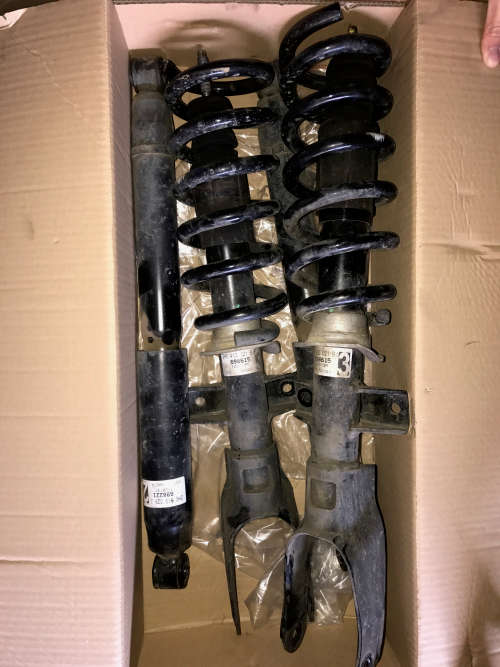 Amarok Highline 4Motion D/C Shocks, Side Steps & Under-ride Protection