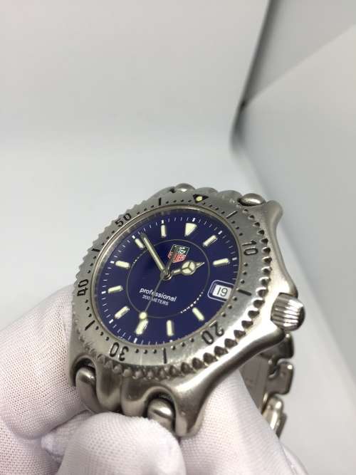 Tag Heuer Professional 200M