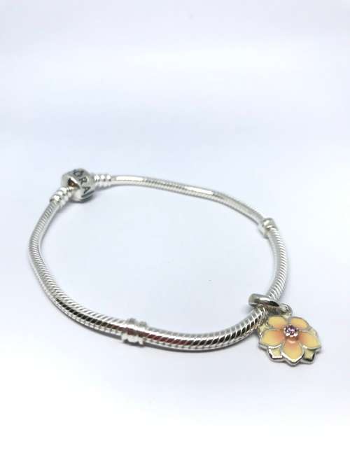 ORIGINAL Pandora Bracelet With One Charm