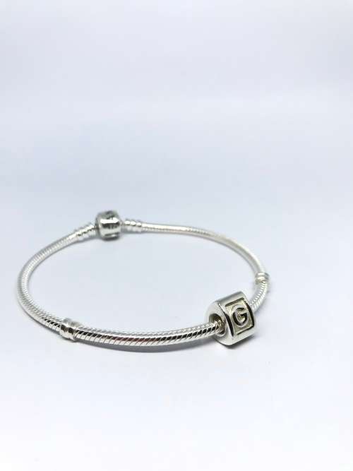 ORIGINAL Pandora Bracelet With One Charm