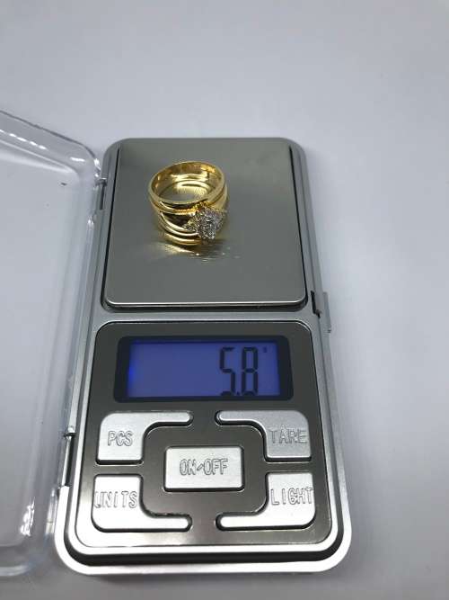 PHENOMENAL Diamond Cluster Design Gold Ring!