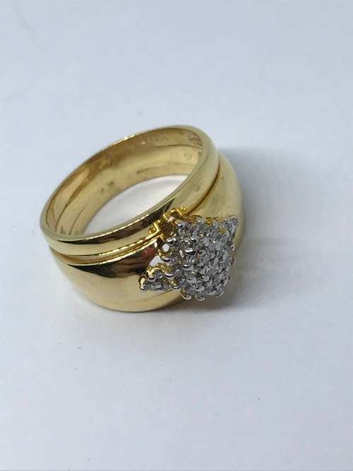 PHENOMENAL Diamond Cluster Design Gold Ring!