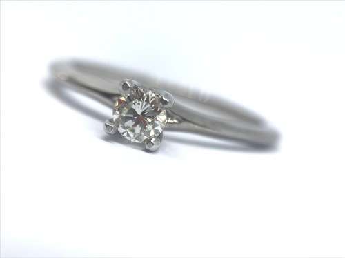 BEAUTIFUL Diamond in a Gold Solitaire Setting!