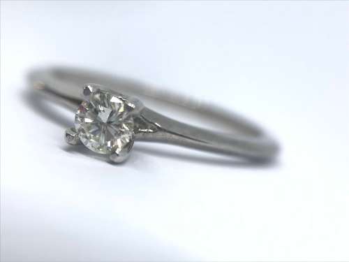 BEAUTIFUL Diamond in a Gold Solitaire Setting!