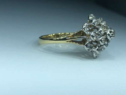 PHENOMENAL 18ct Diamond Cluster