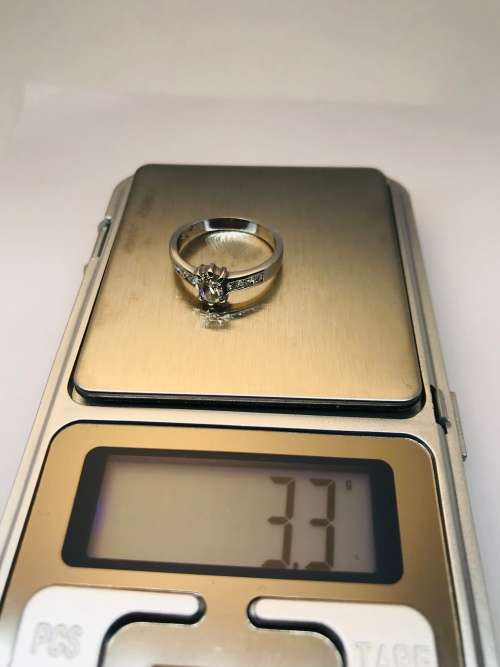 18CT W/Gold Diamond Channel Ring