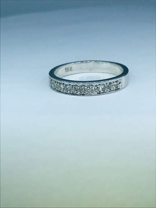 18CT W/Gold Eternity Ring