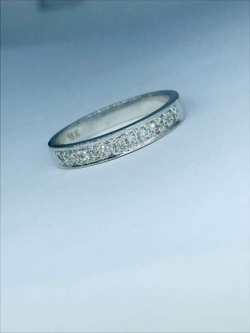 18CT W/Gold Eternity Ring
