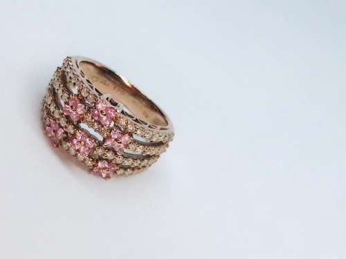 18CT Rose Gold Diamond Ring W/Pink Sapphires