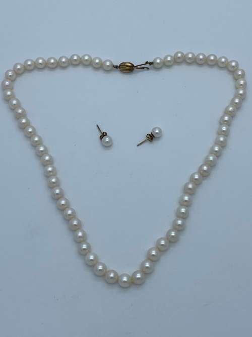 *SHANGHAI SALTWATER PEARL NECKLACE & EARRINGS* (RETAIL R19000)